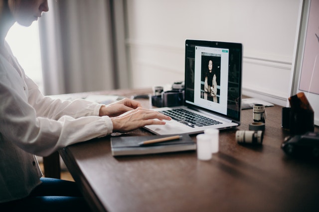4 Healthy Habits to Develop When Youre Working from Home
